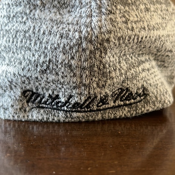 Mitchell and Ness NBA Hat - Picture 3 of 6